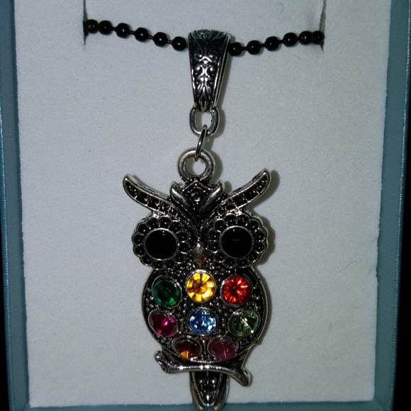 Silver Owl Necklace. - Picture 8 of 8